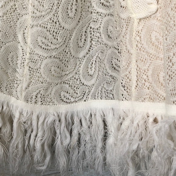 Vintage Lace Knit Paisley design fringe cape - Picture 9 of 13
